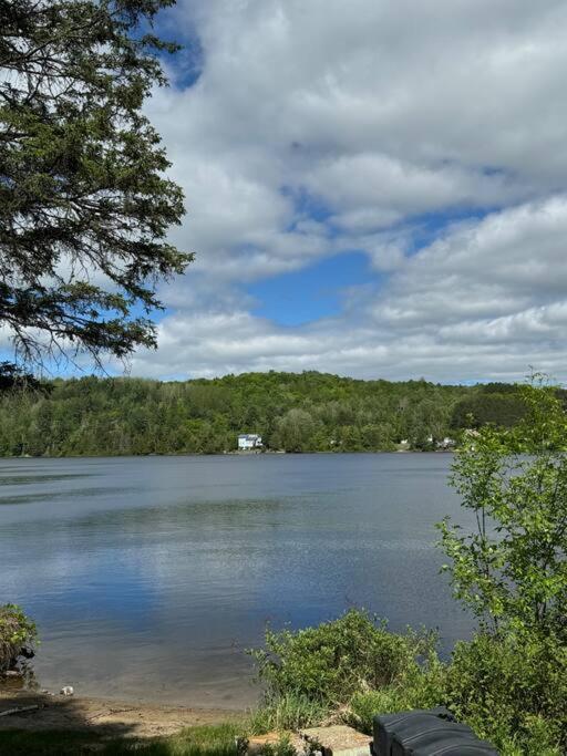 فيلا Bienvenue Au Chalet 3 Copains Lac-Simon المظهر الخارجي الصورة