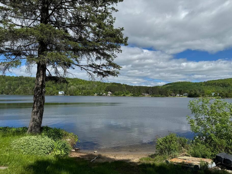 فيلا Bienvenue Au Chalet 3 Copains Lac-Simon المظهر الخارجي الصورة