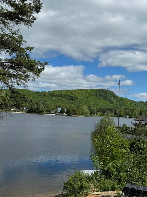 فيلا Bienvenue Au Chalet 3 Copains Lac-Simon المظهر الخارجي الصورة